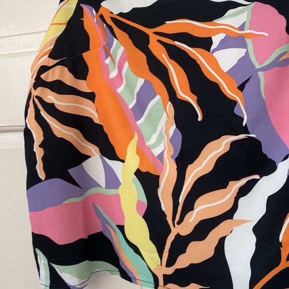 Mirteron Womens Floral Printed Boho V Neck Sleeveless Crop Blouse Shirt Tank Top - Picture 4 of 8